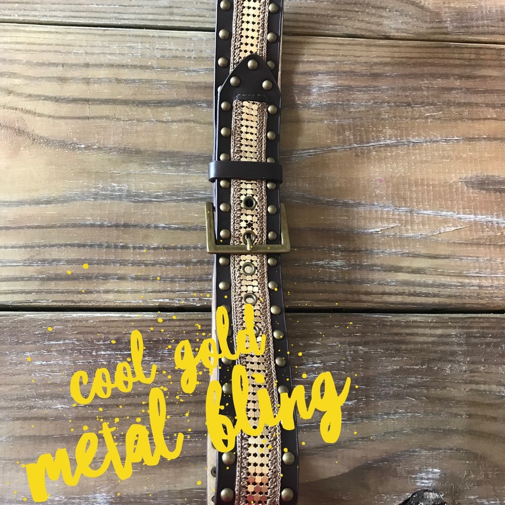 Cool gold accent belt